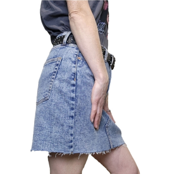 SIZE 6 90's Denim mini skirt Vintage inspired Acid wash WILD FABLE - Picture 2 of 11